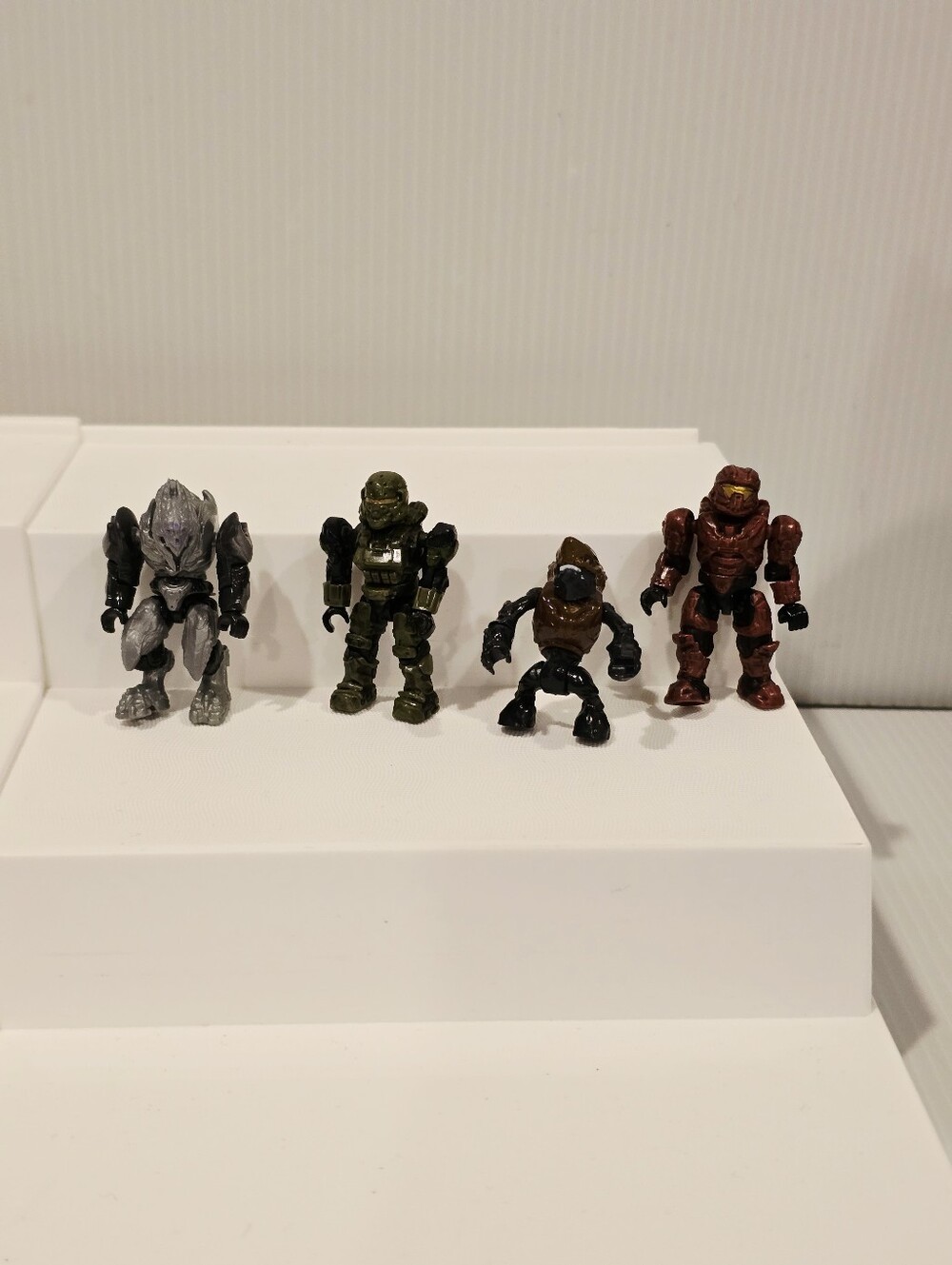 Halo Mega Bloks Figures Only UNSC Hornet vs Covenant Vampire Set 97123 All Figs